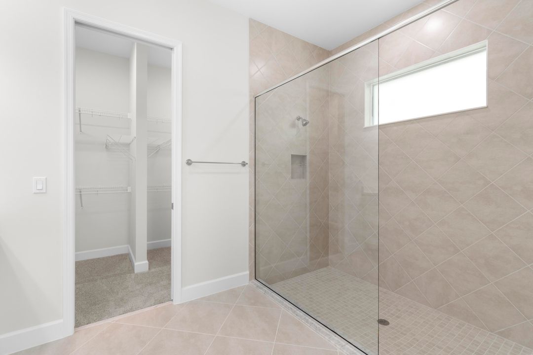 出租: $3,500 (3 贝兹, 2 浴室, 1800 平方英尺)