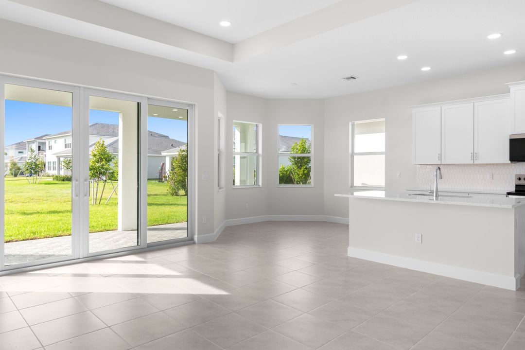 出租: $3,500 (3 贝兹, 2 浴室, 1800 平方英尺)