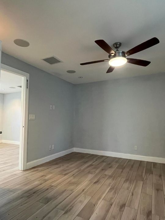 For Rent: $1,500 (1 beds, 1 baths, 500 Square Feet)