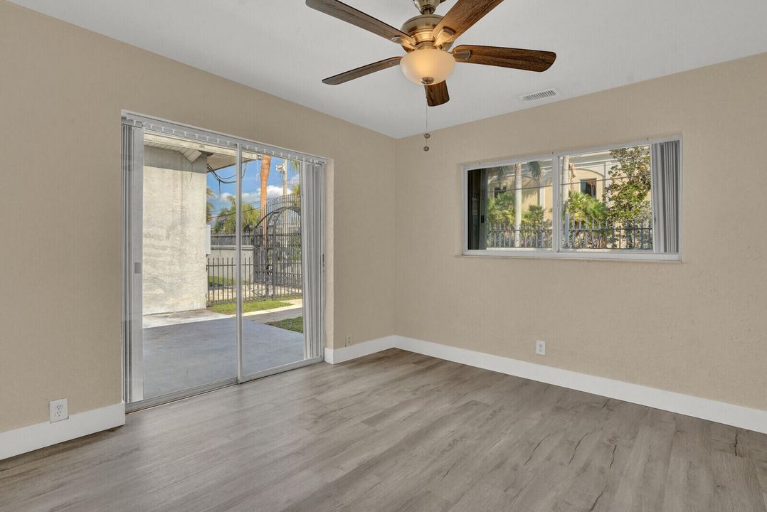 En Venta: $949,700 (3 camas, 2 baños, 1904 Pies cuadrados)