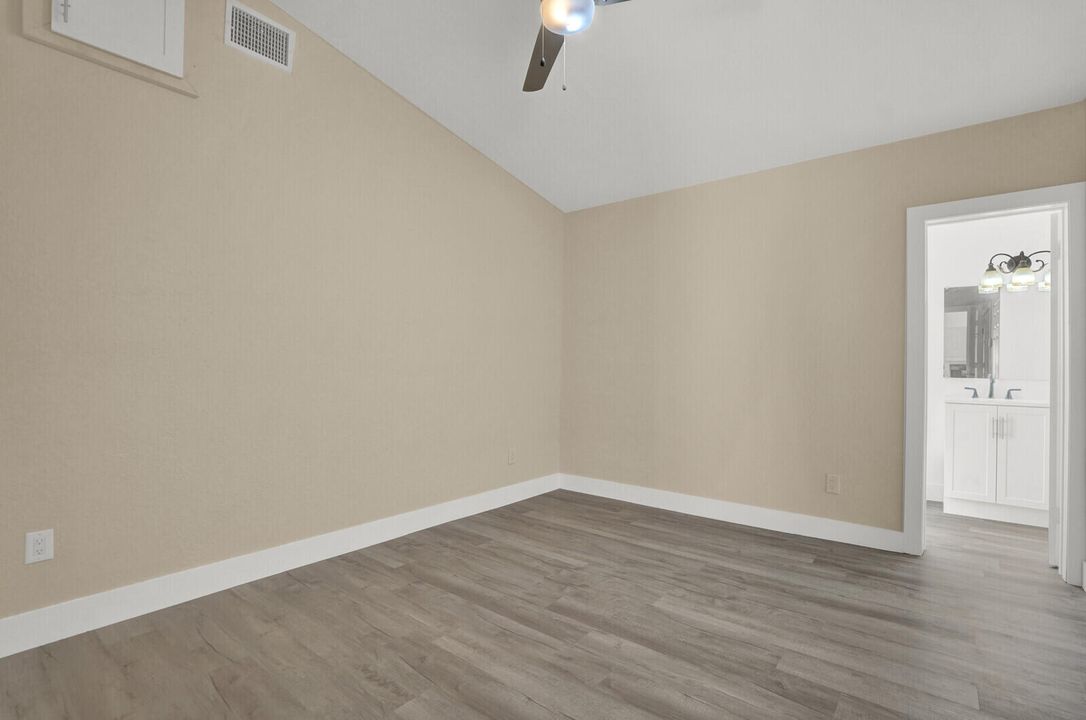 En Venta: $949,700 (3 camas, 2 baños, 1904 Pies cuadrados)