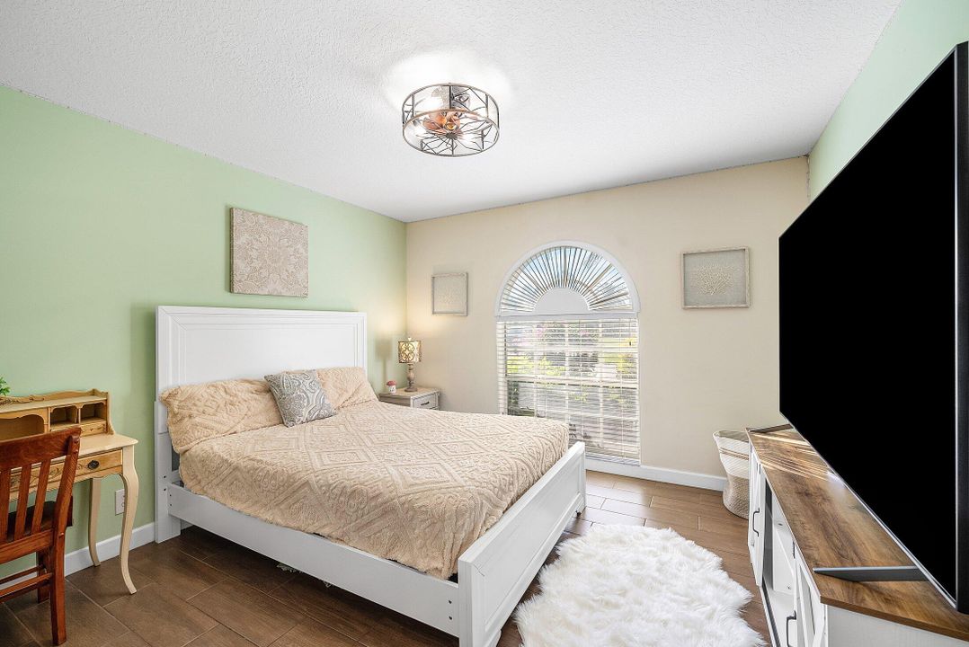 На продажу: $550,000 (3 спален, 2 ванн, 1700 Квадратных фут)