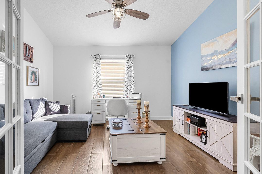 На продажу: $550,000 (3 спален, 2 ванн, 1700 Квадратных фут)