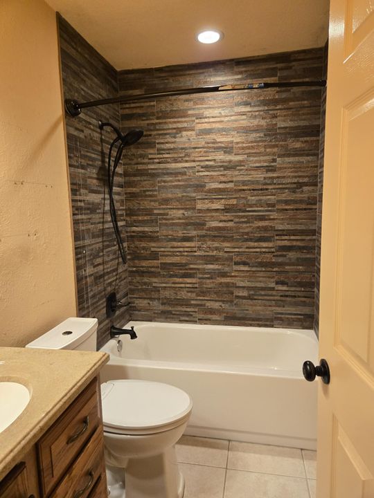 En Venta: $365,000 (3 camas, 1 baños, 990 Pies cuadrados)