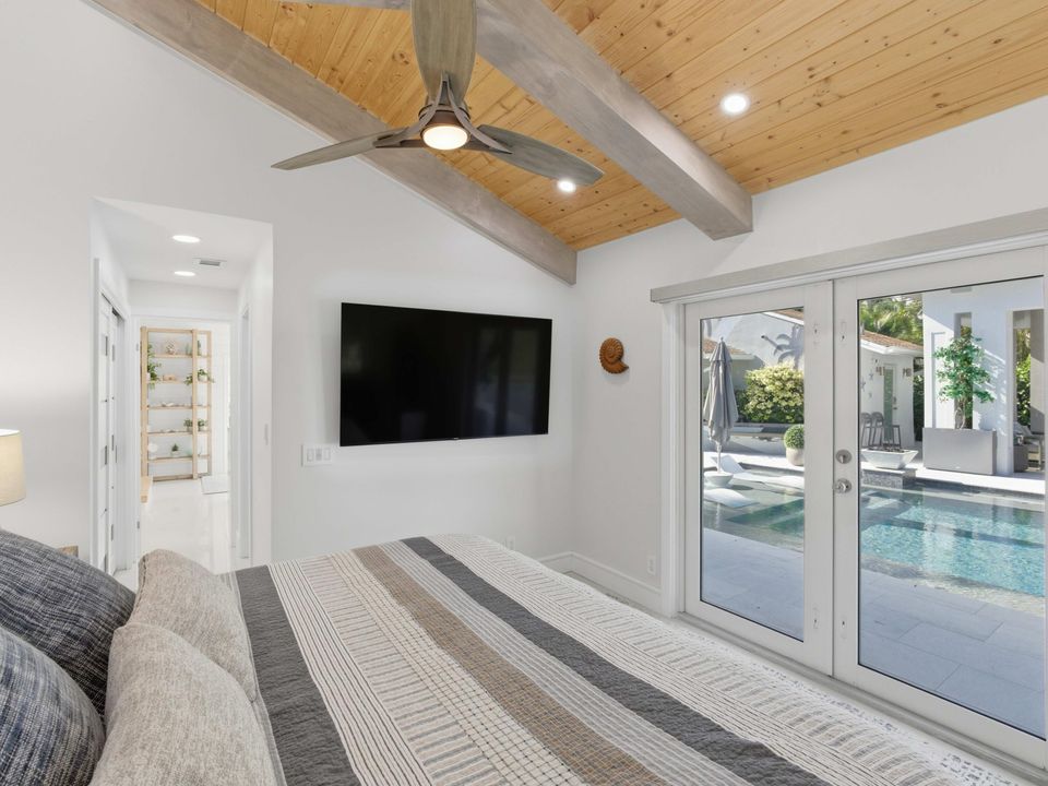 For Rent: $16,000 (3 beds, 4 baths, 2300 Square Feet)