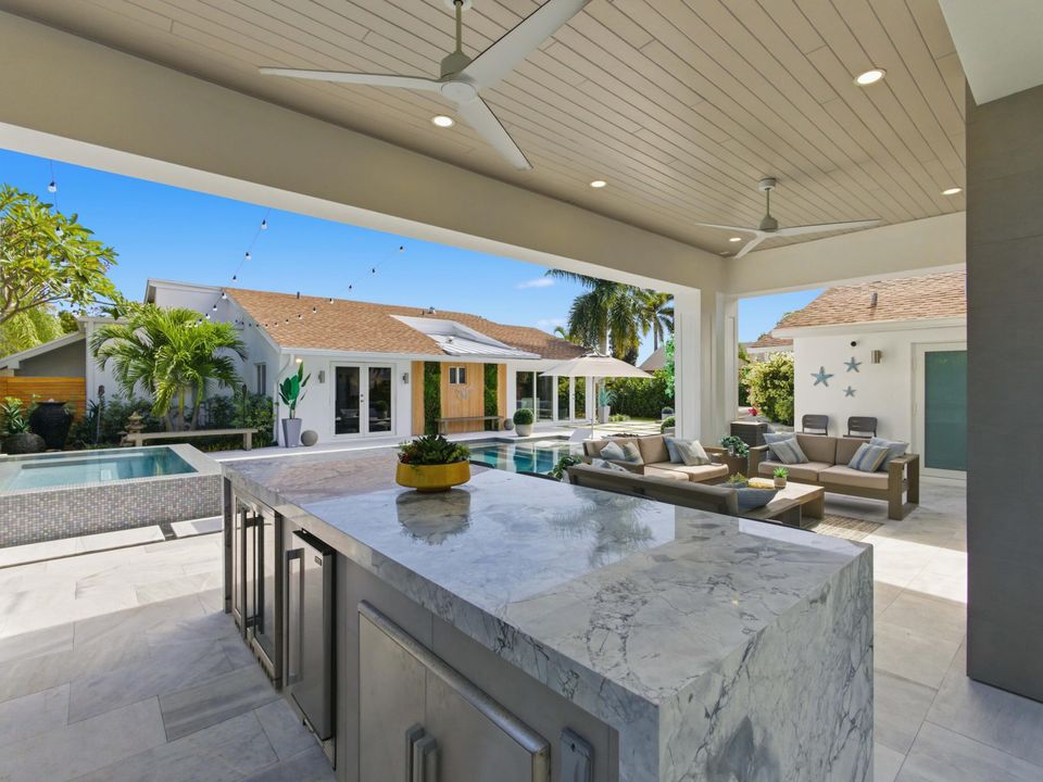 For Rent: $16,000 (3 beds, 4 baths, 2300 Square Feet)