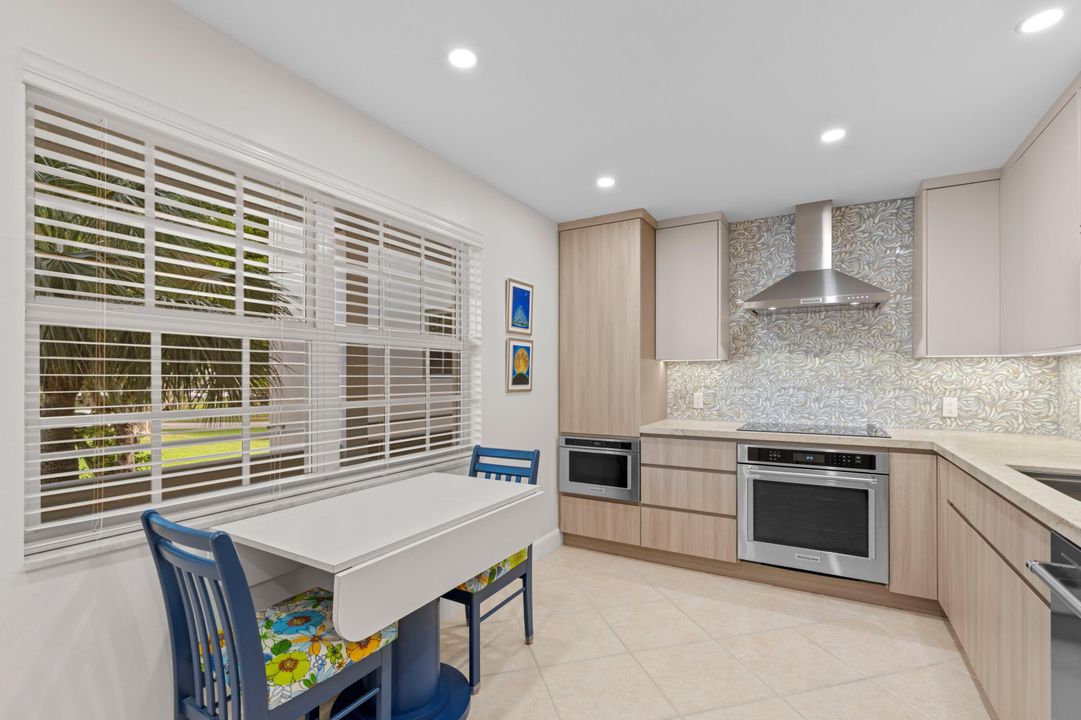 На продажу: $389,000 (3 спален, 2 ванн, 1620 Квадратных фут)