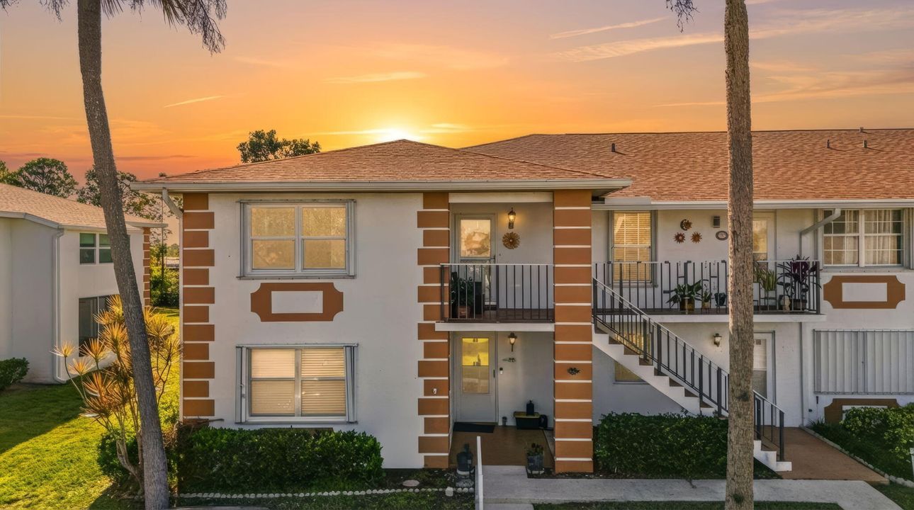 На продажу: $139,922 (2 спален, 2 ванн, 1208 Квадратных фут)