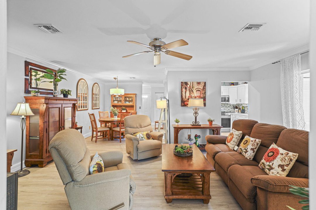 На продажу: $139,922 (2 спален, 2 ванн, 1208 Квадратных фут)