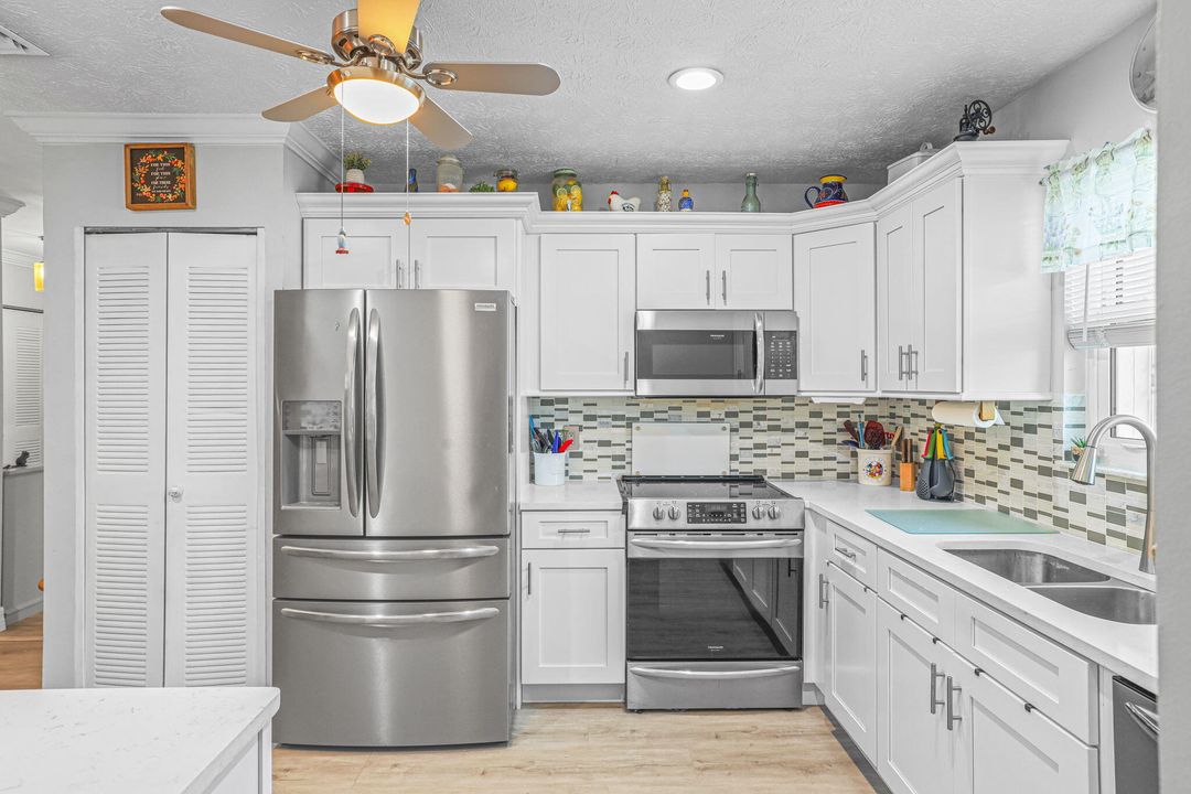 На продажу: $139,922 (2 спален, 2 ванн, 1208 Квадратных фут)