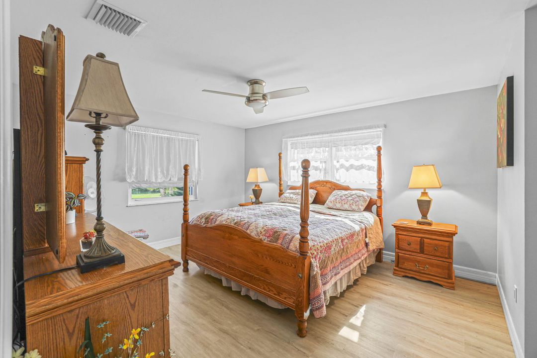 На продажу: $139,922 (2 спален, 2 ванн, 1208 Квадратных фут)