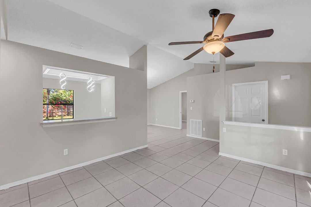 待售: $289,900 (2 贝兹, 2 浴室, 1110 平方英尺)