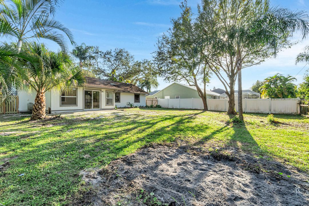 待售: $289,900 (2 贝兹, 2 浴室, 1110 平方英尺)