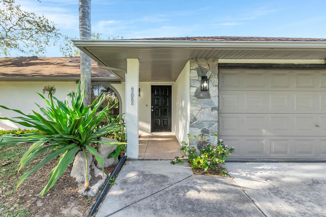 待售: $289,900 (2 贝兹, 2 浴室, 1110 平方英尺)