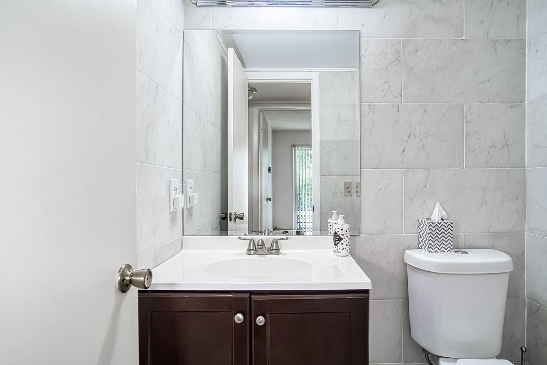 На продажу: $129,000 (2 спален, 1 ванн, 840 Квадратных фут)