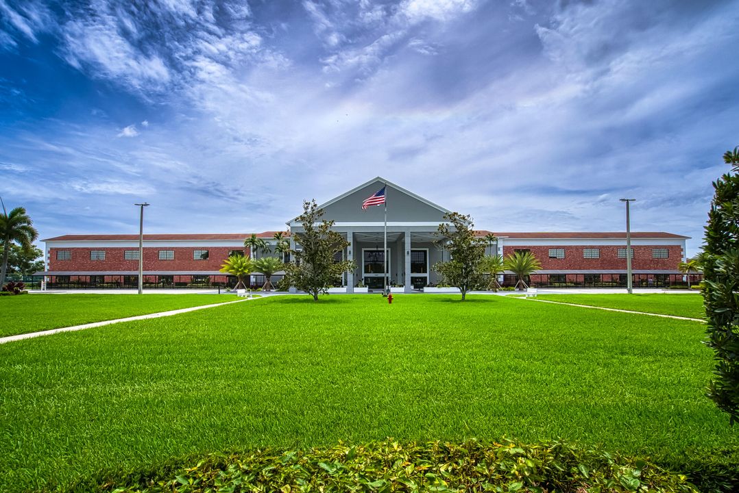 На продажу: $129,000 (2 спален, 1 ванн, 840 Квадратных фут)