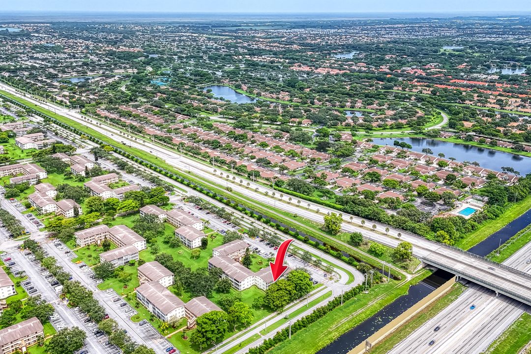 На продажу: $129,000 (2 спален, 1 ванн, 840 Квадратных фут)