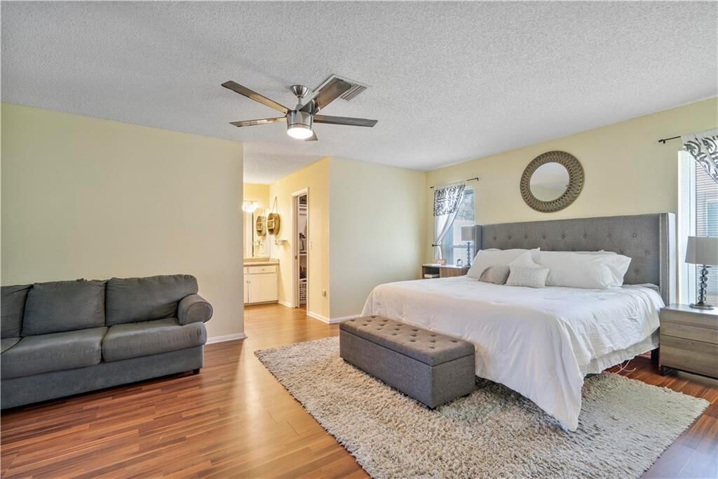 На продажу: $780,000 (5 спален, 2 ванн, 2720 Квадратных фут)