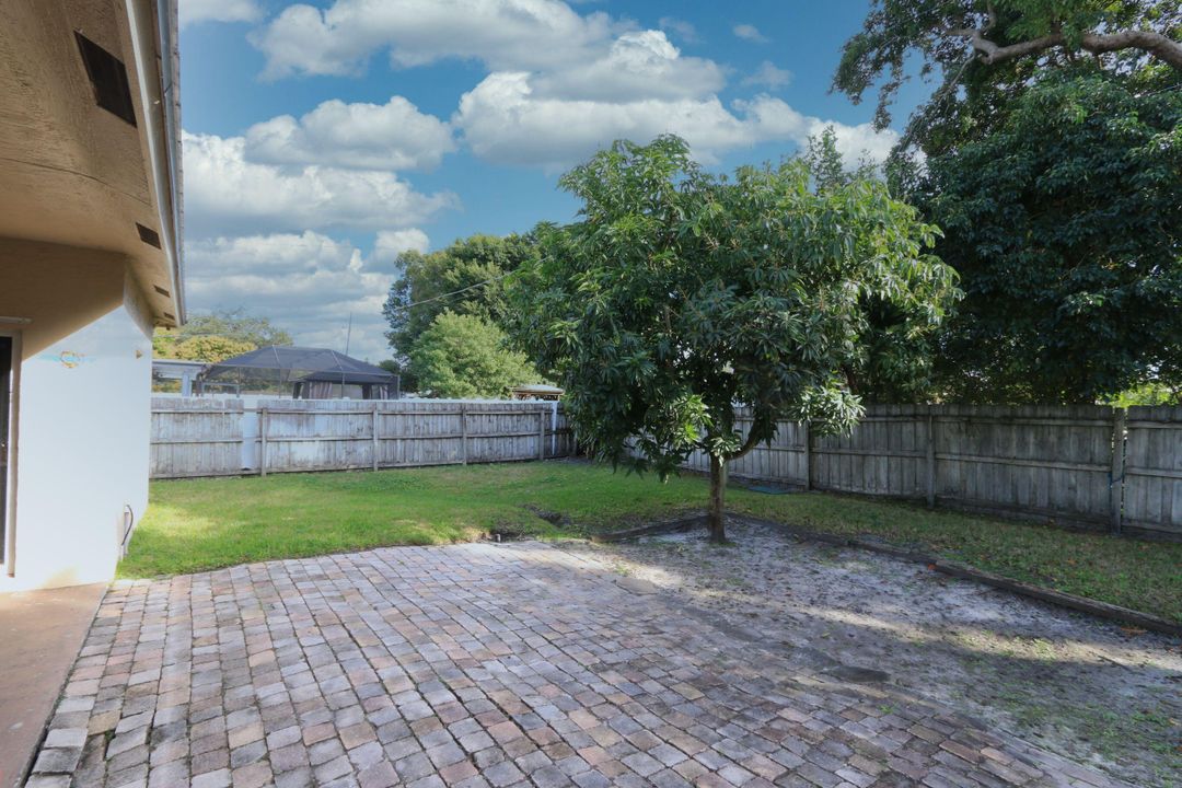 待售: $440,000 (3 贝兹, 2 浴室, 2014 平方英尺)