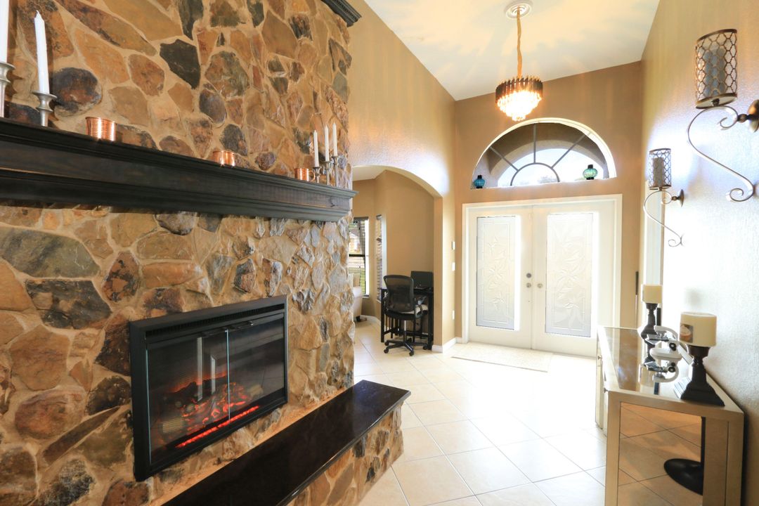 待售: $440,000 (3 贝兹, 2 浴室, 2014 平方英尺)