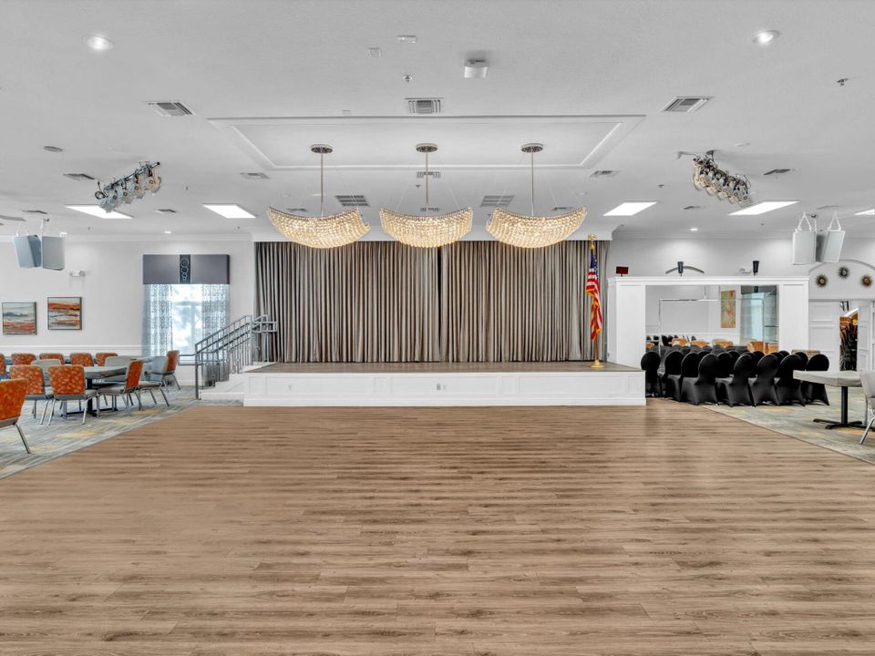 На продажу: $325,000 (2 спален, 2 ванн, 1246 Квадратных фут)