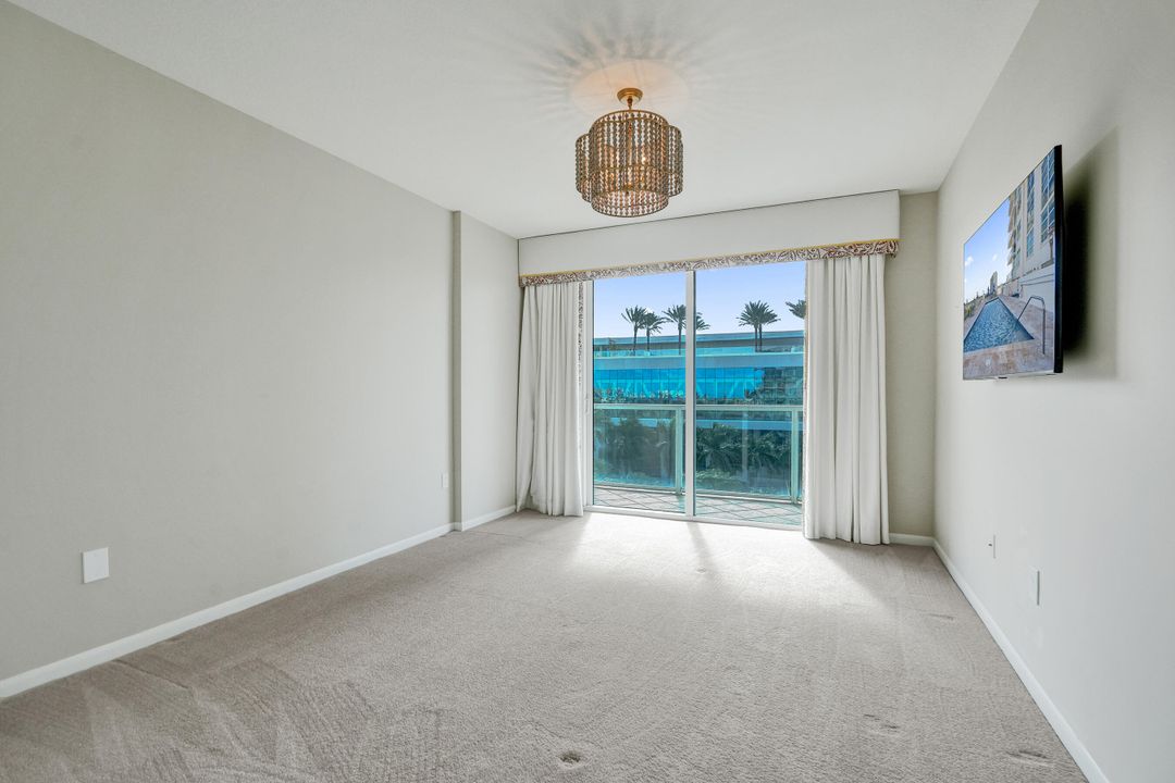 For Sale: $645,000 (2 beds, 2 baths, 1440 Square Feet)