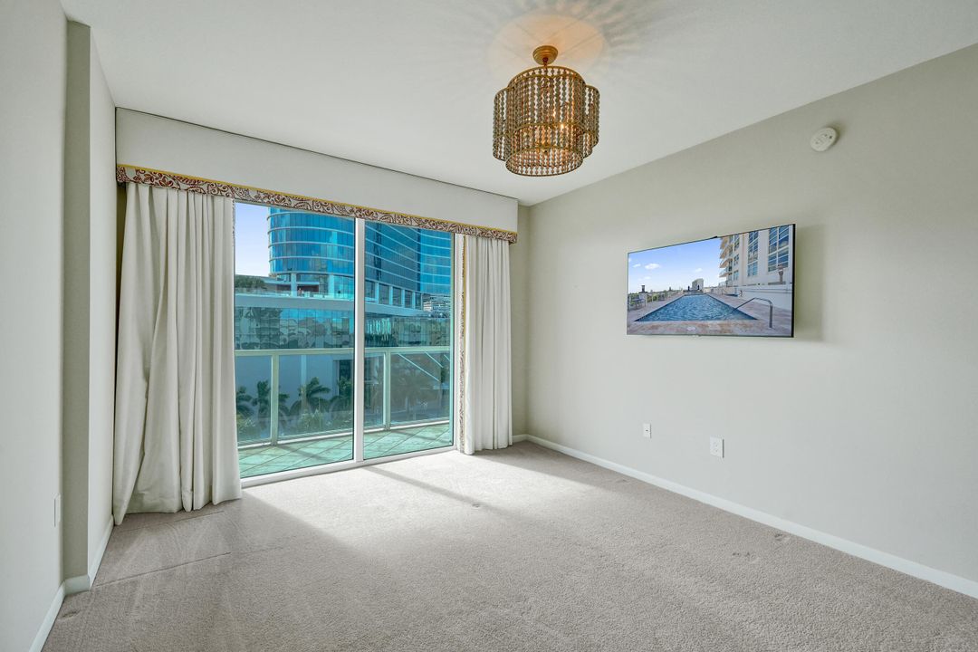 For Sale: $645,000 (2 beds, 2 baths, 1440 Square Feet)
