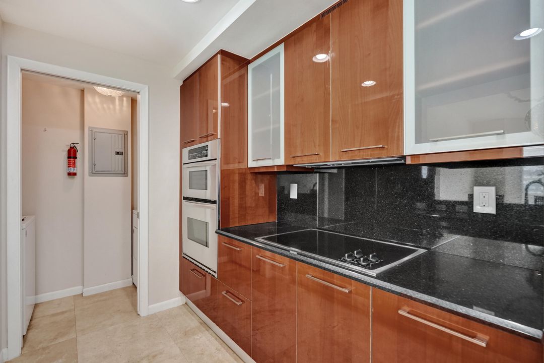 For Sale: $645,000 (2 beds, 2 baths, 1440 Square Feet)