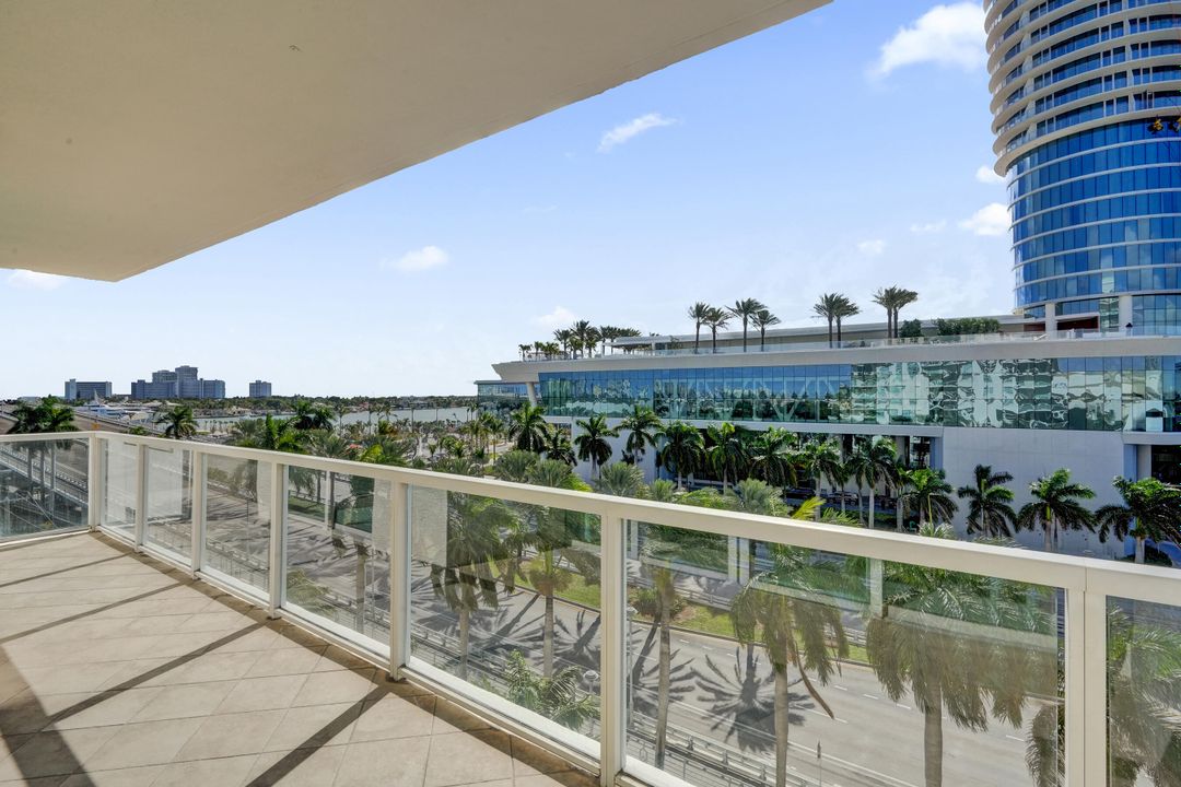 For Sale: $645,000 (2 beds, 2 baths, 1440 Square Feet)