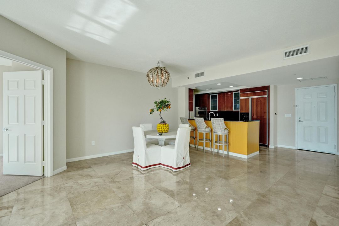 For Sale: $645,000 (2 beds, 2 baths, 1440 Square Feet)