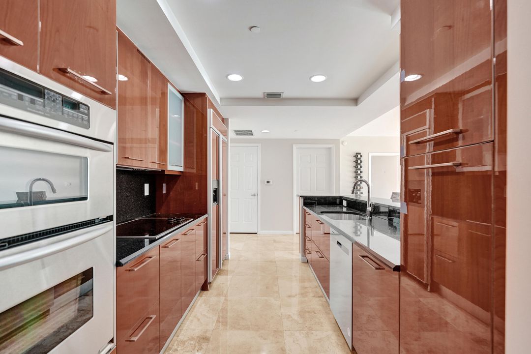 For Sale: $645,000 (2 beds, 2 baths, 1440 Square Feet)