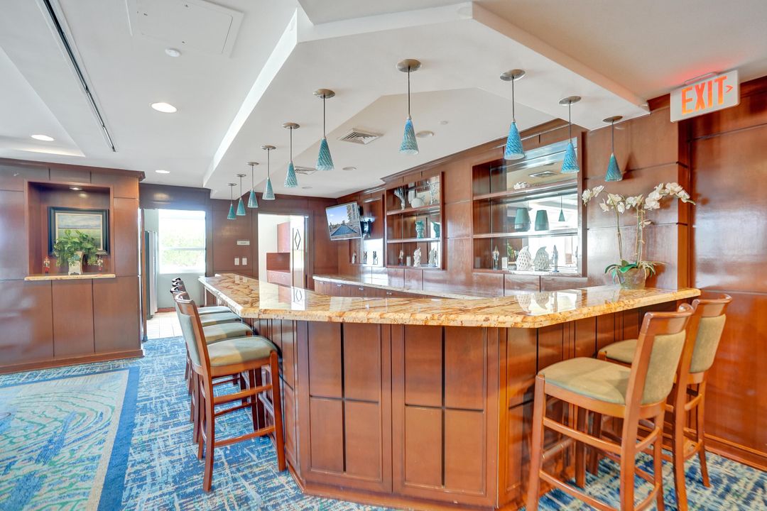 For Sale: $645,000 (2 beds, 2 baths, 1440 Square Feet)