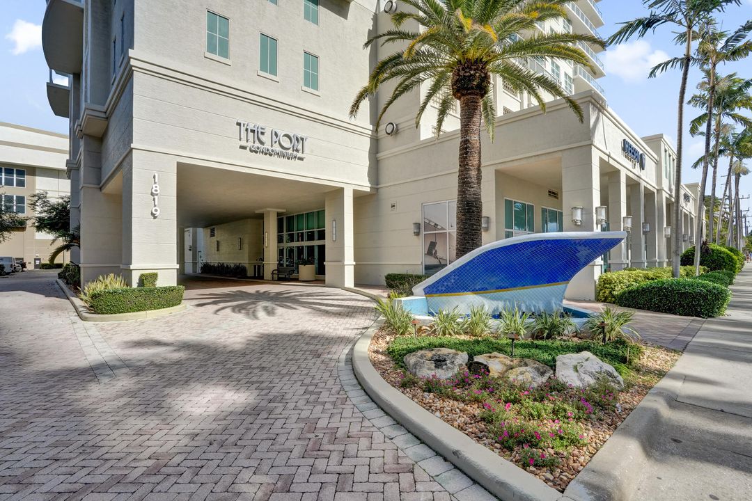 For Sale: $645,000 (2 beds, 2 baths, 1440 Square Feet)