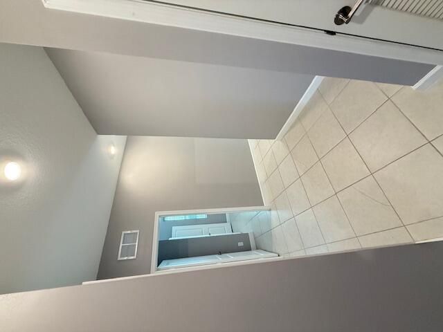 出租: $3,300 (3 贝兹, 2 浴室, 1954 平方英尺)