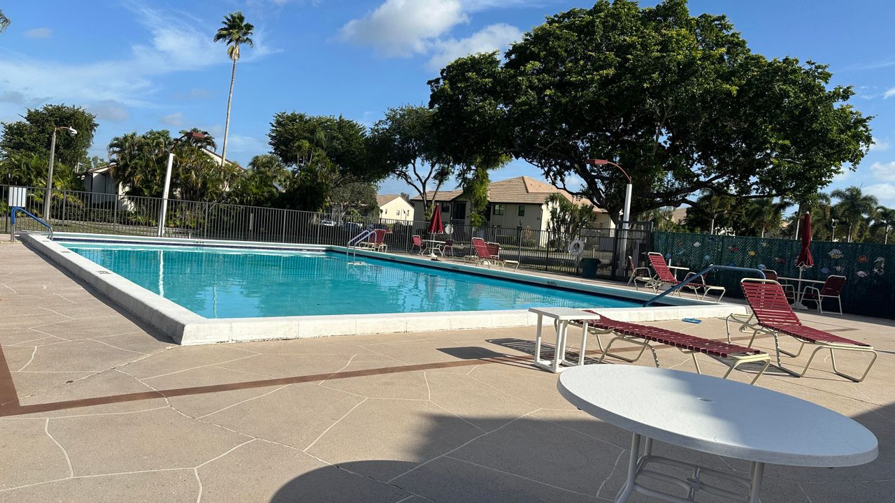 出租: $1,800 (2 贝兹, 2 浴室, 1186 平方英尺)