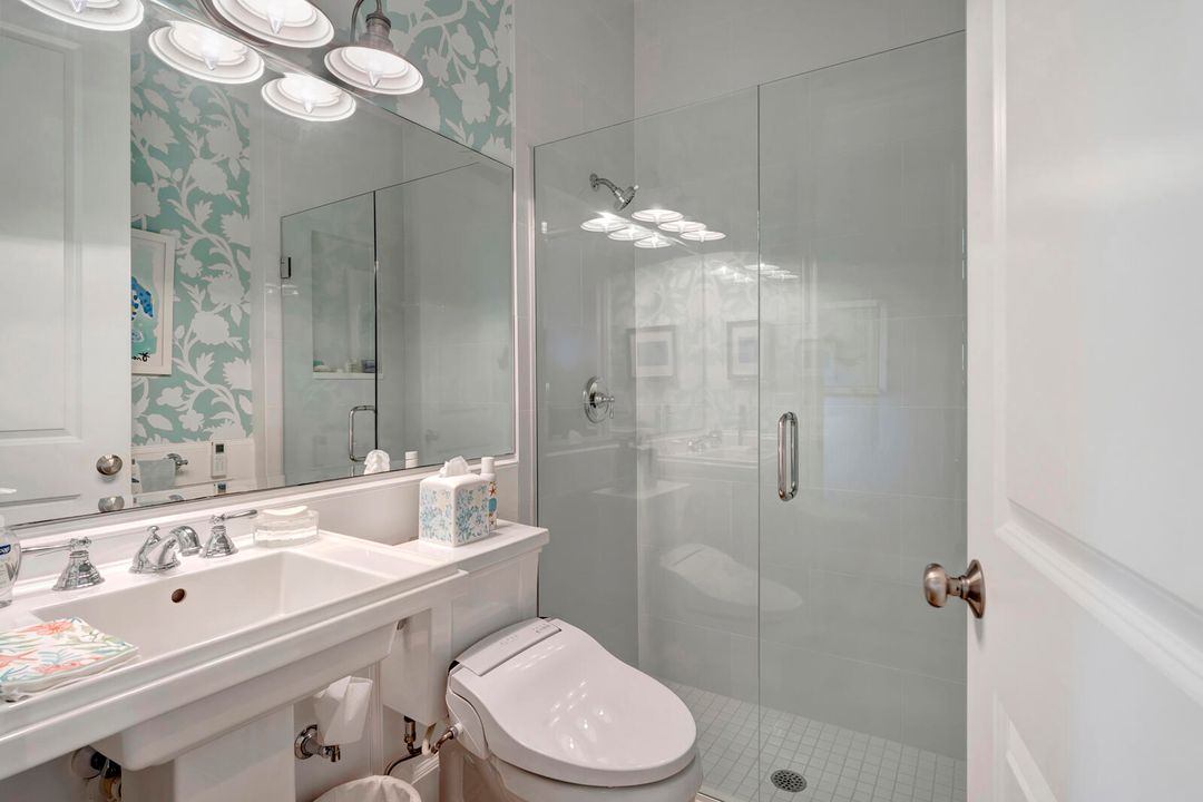 For Sale: $1,600,000 (2 beds, 3 baths, 1909 Square Feet)