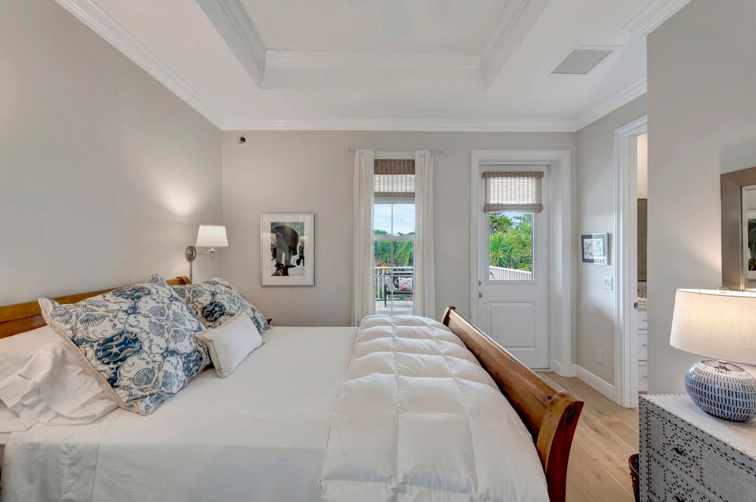 For Sale: $1,600,000 (2 beds, 3 baths, 1909 Square Feet)