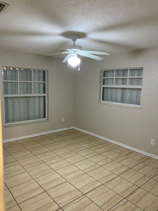 出租: $2,200 (3 贝兹, 2 浴室, 1364 平方英尺)