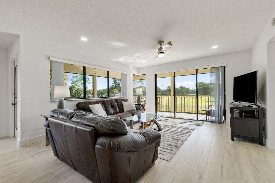 For Rent: $6,500 (2 beds, 2 baths, 1366 Square Feet)