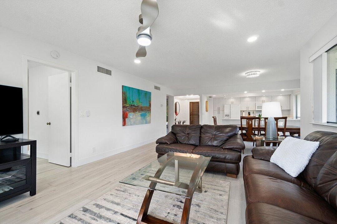 For Rent: $6,500 (2 beds, 2 baths, 1366 Square Feet)