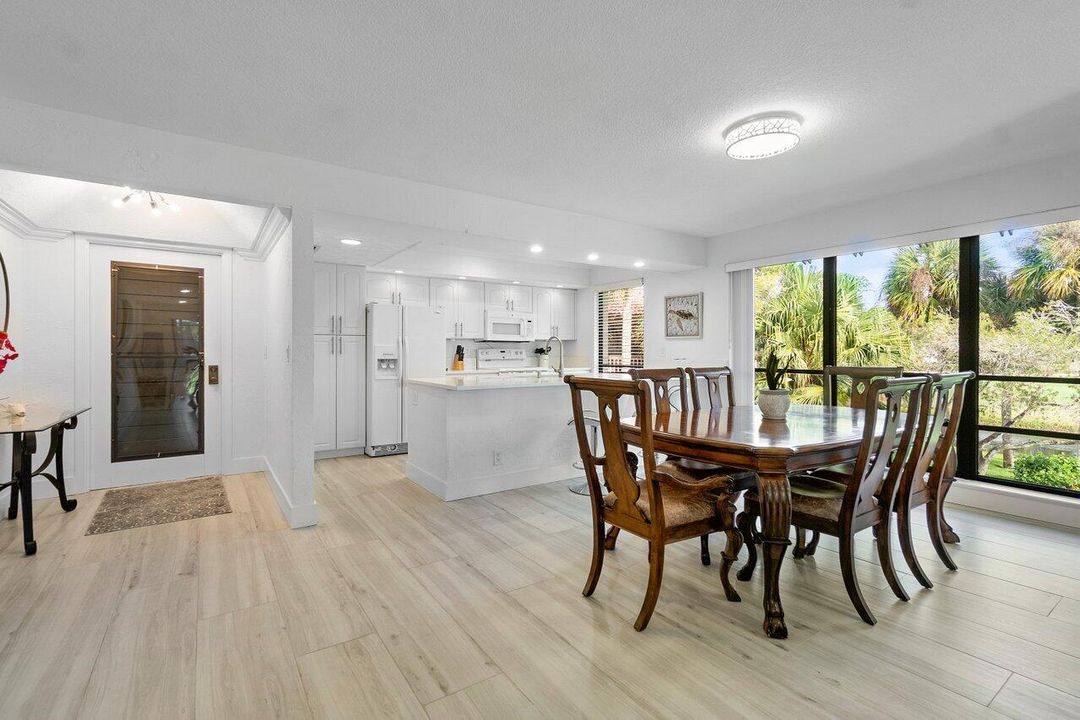 For Rent: $6,500 (2 beds, 2 baths, 1366 Square Feet)