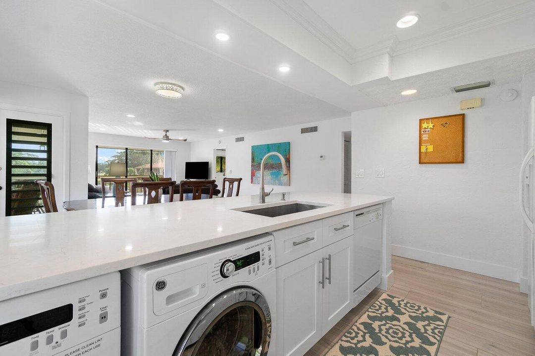 For Rent: $6,500 (2 beds, 2 baths, 1366 Square Feet)