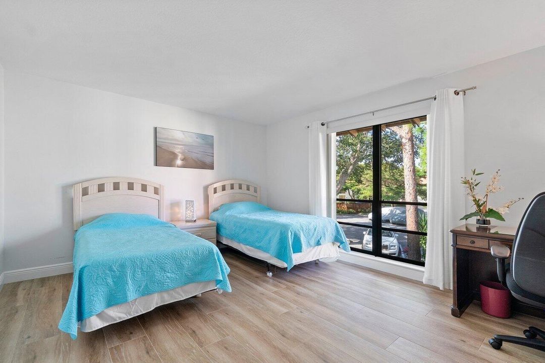 For Rent: $6,500 (2 beds, 2 baths, 1366 Square Feet)