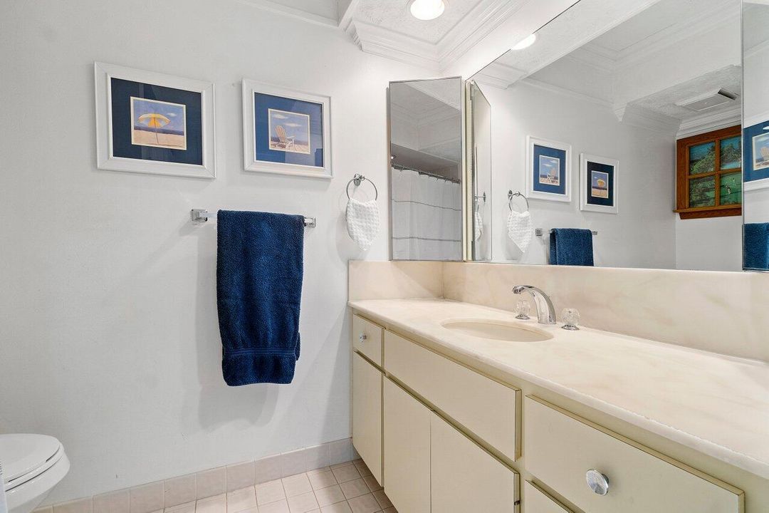 For Rent: $6,500 (2 beds, 2 baths, 1366 Square Feet)