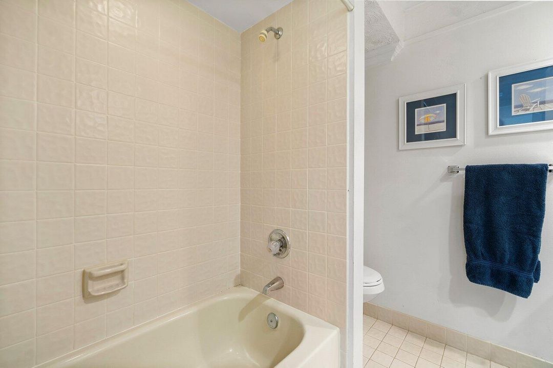 For Rent: $6,500 (2 beds, 2 baths, 1366 Square Feet)