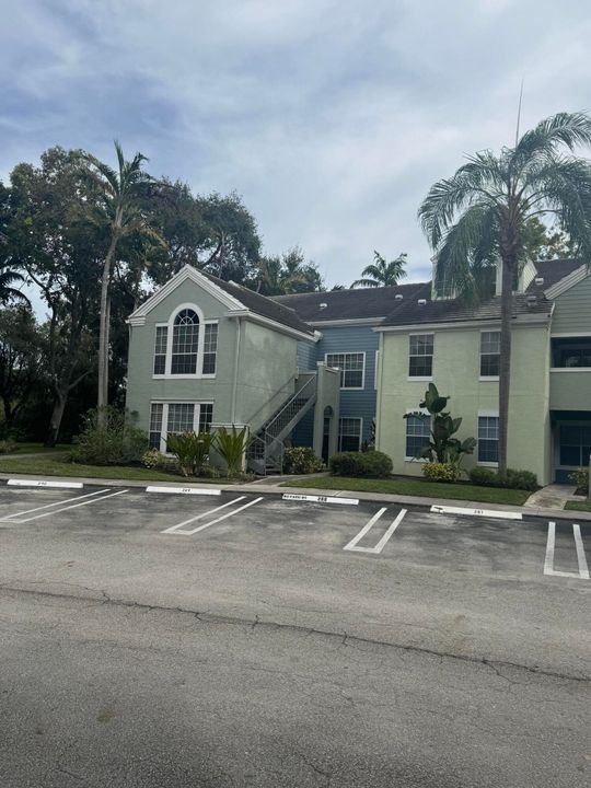 En Renta: $2,250 (2 camas, 2 baños, 978 Pies cuadrados)