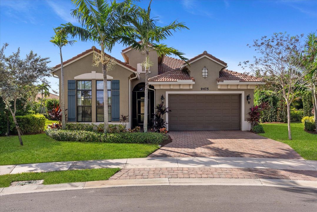 En Venta: $1,149,000 (2 camas, 2 baños, 2560 Pies cuadrados)