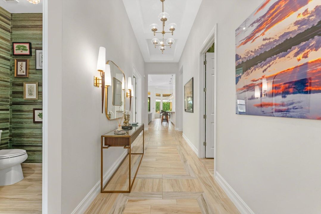 En Venta: $1,149,000 (2 camas, 2 baños, 2560 Pies cuadrados)