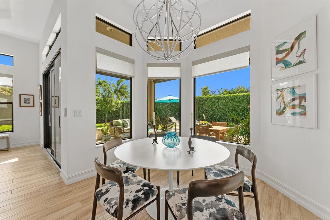 En Venta: $1,149,000 (2 camas, 2 baños, 2560 Pies cuadrados)