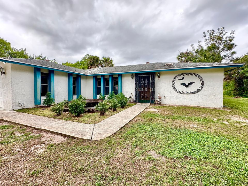 待售: $319,900 (2 贝兹, 2 浴室, 1588 平方英尺)